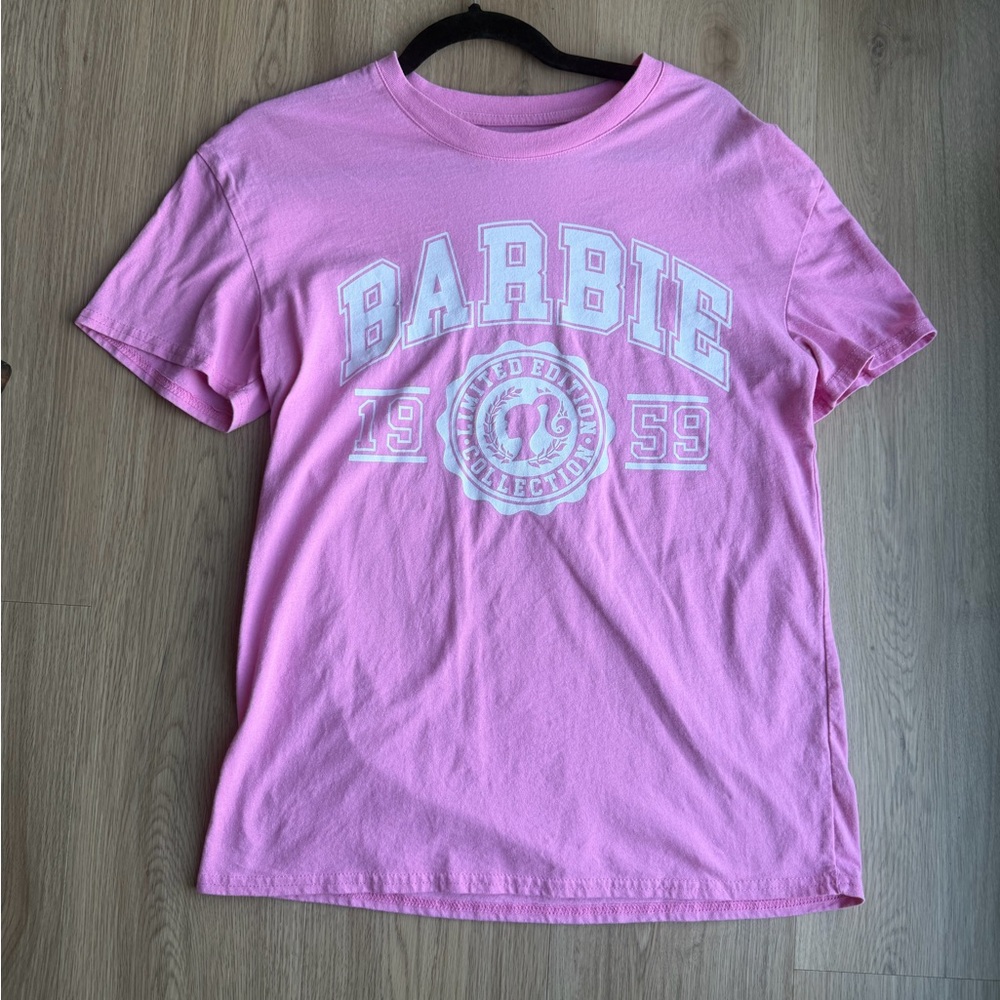 Women Pink Barbie Graphic T-Shirt Size Medium